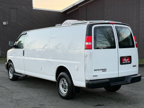 2016 GMC Savana 2500
