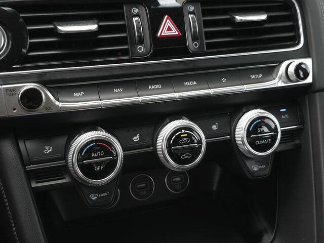 2023 Genesis G70
