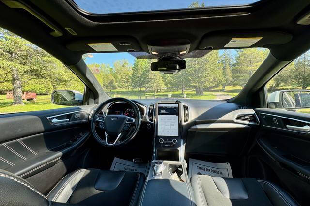 2021 Ford Edge ST