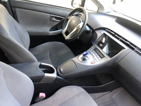 2012 Toyota Prius Two