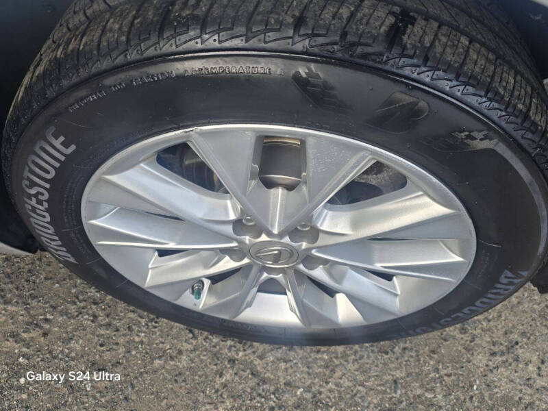 2013 Lexus ES 300h