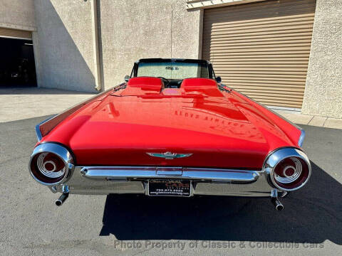 1962 Ford Thunderbird