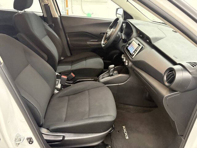 2023 Nissan Kicks S