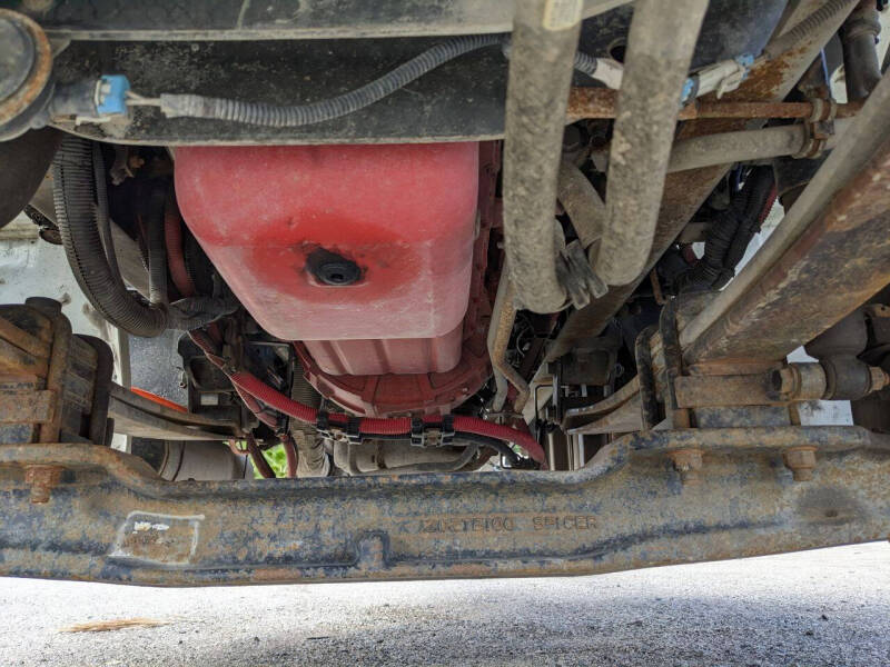 2019 International 4300 24 ft Cab Chassis(CDL)