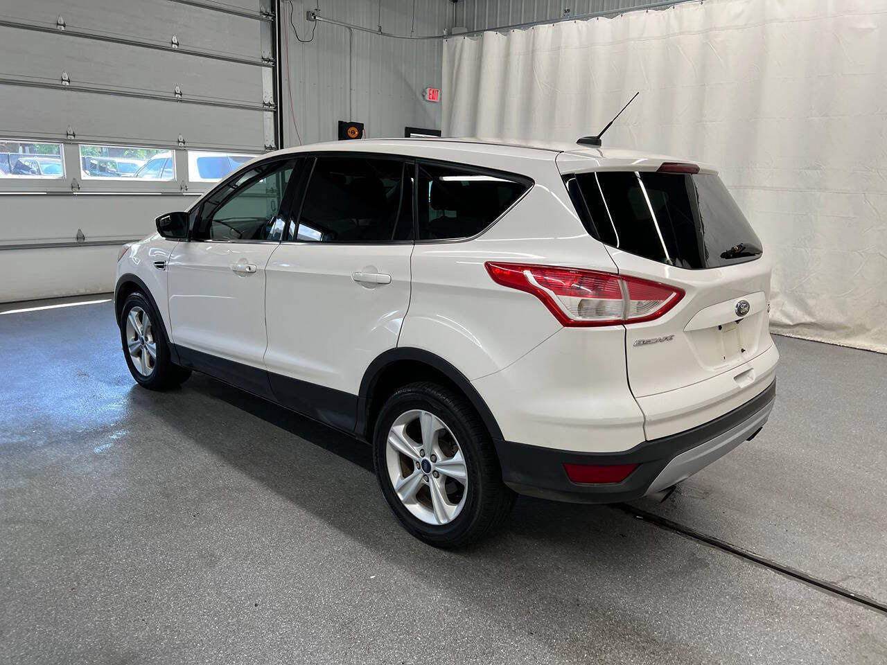 View vehicle photo 6