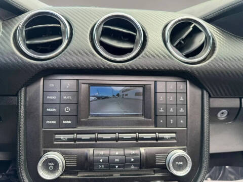 2015 Ford Mustang V6