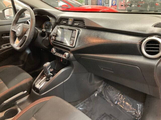 2020 Nissan Versa SR