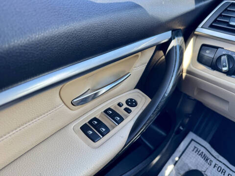 2017 BMW 3 Series 330i xDrive