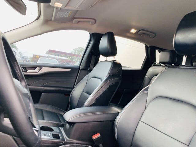 2023 Ford Escape Hybrid Platinum