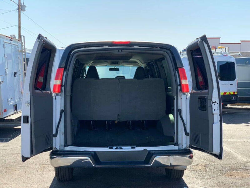 2017 Chevrolet Express LT 3500