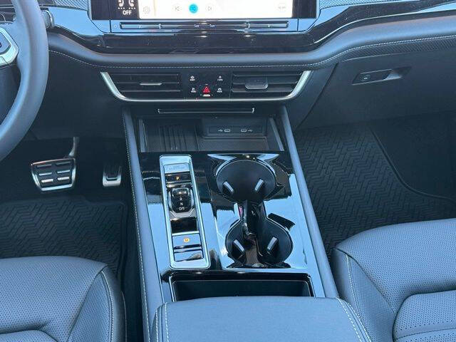 2026 Volkswagen Atlas Cross Sport SEL R-Line Black 4Motion