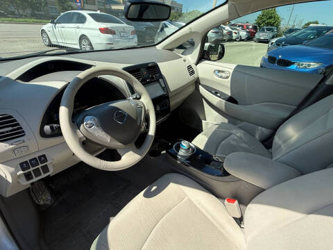 2012 Nissan LEAF