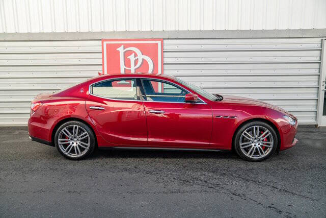 2016 Maserati Ghibli 44