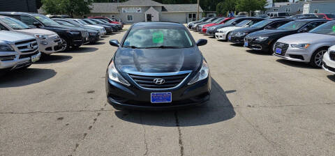 2014 Hyundai Sonata for sale at Eurosport Motors in Evansdale IA