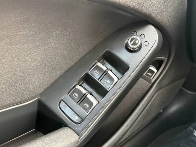 2014 Audi A4 2.0T quattro Premium