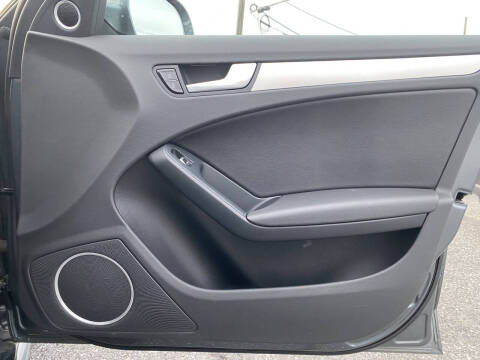 2016 Audi A4 2.0T quattro Premium Plus