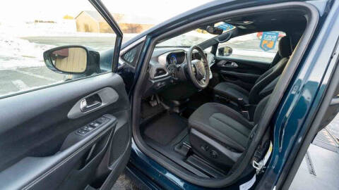2024 Chrysler Pacifica Touring