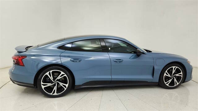 2022 Audi e-tron GT quattro Premium Plus