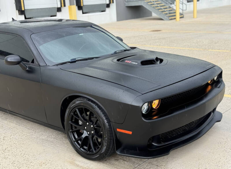 2016 Dodge Challenger 392 HEMI Scat Pack Shaker