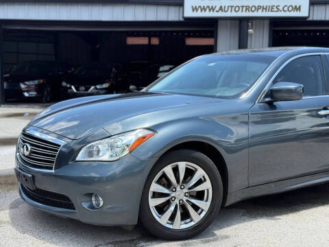 2012 Infiniti M37