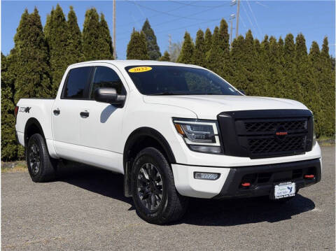2022 Nissan Titan