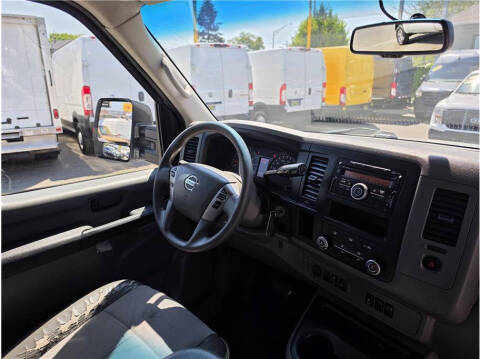 2017 Nissan NV