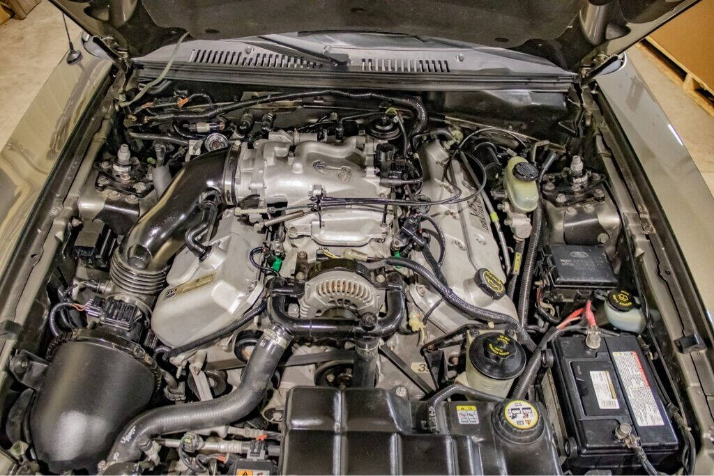 2001 Ford Mustang SVT Cobra 65