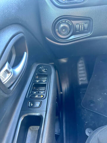 2017 Jeep Renegade Altitude