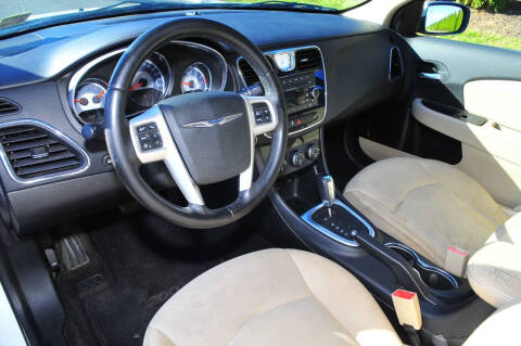 2012 Chrysler 200 Touring