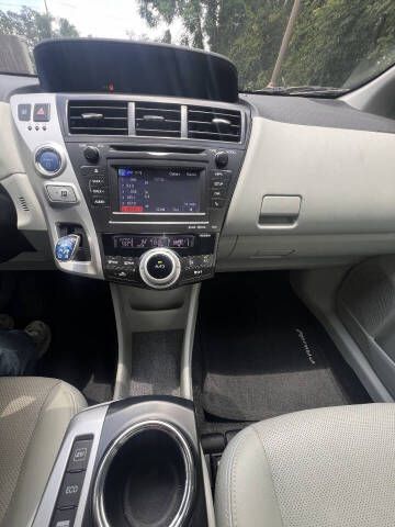 2012 Toyota Prius v Three
