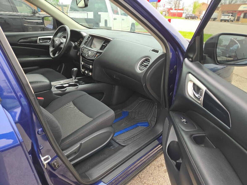 2018 Nissan Pathfinder S