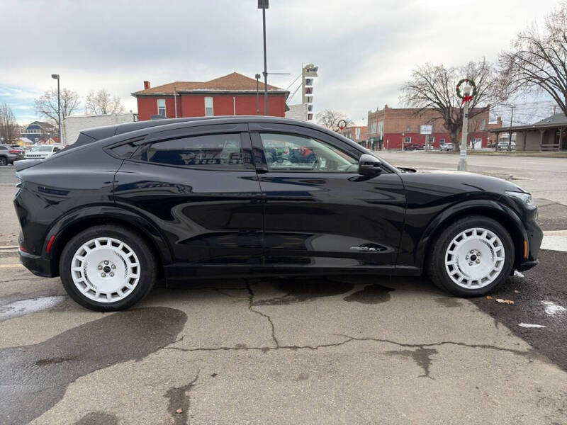2021 Ford Mustang Mach-E Premium