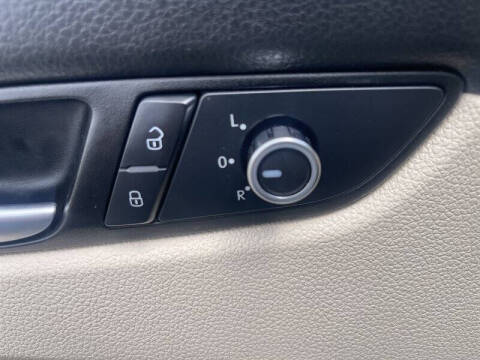 2015 Volkswagen Passat 1.8T Limited Edition