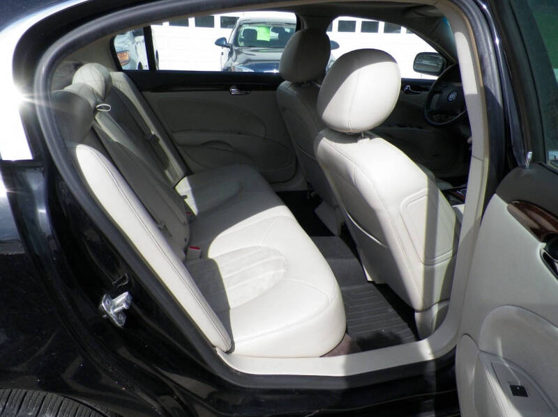 2011 Buick Lucerne Super