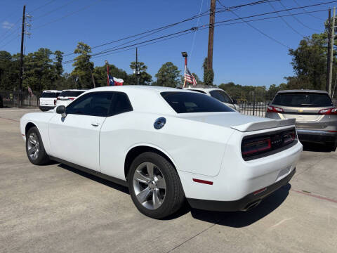 2022 Dodge Challenger SXT