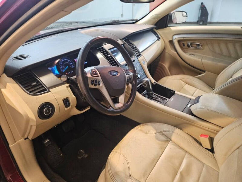 2014 Ford Taurus SEL