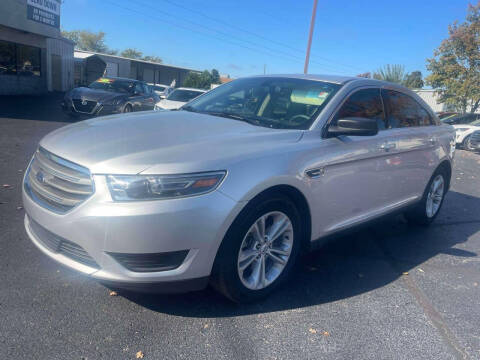 2019 Ford Taurus SE