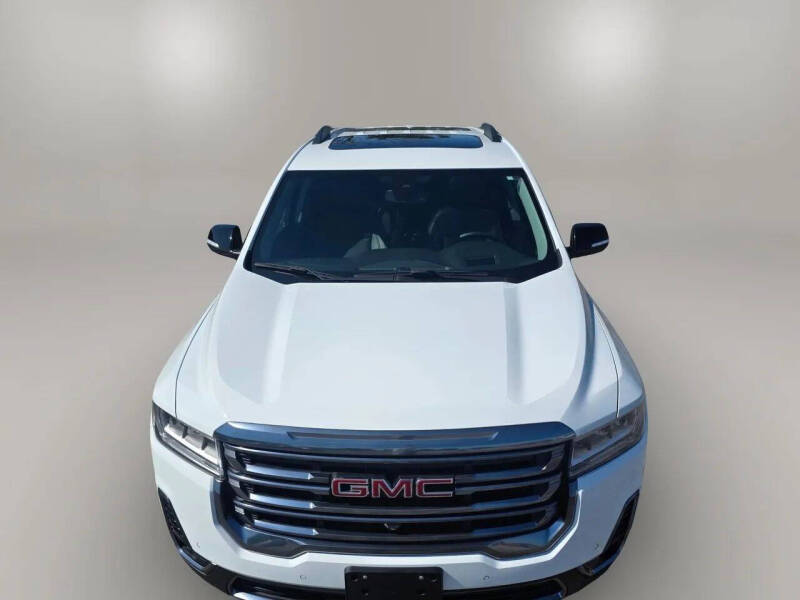 2023 GMC Acadia AT4