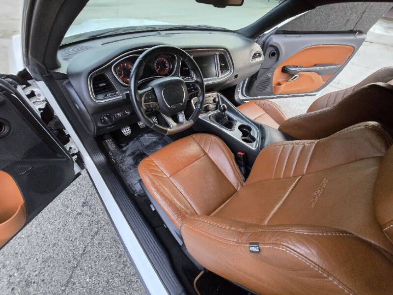 2015 Dodge Challenger SRT Hellcat