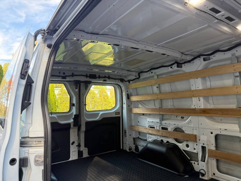 2023 Ford Transit 250
