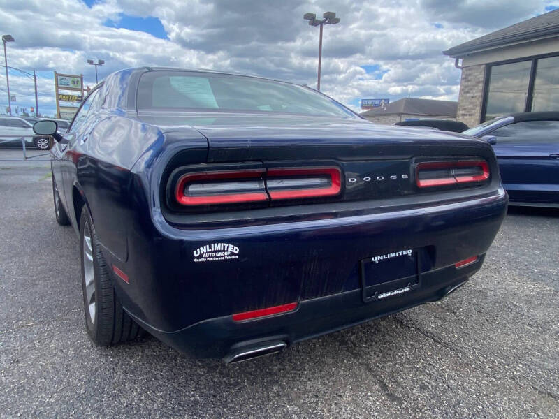 2016 Dodge Challenger SXT Plus