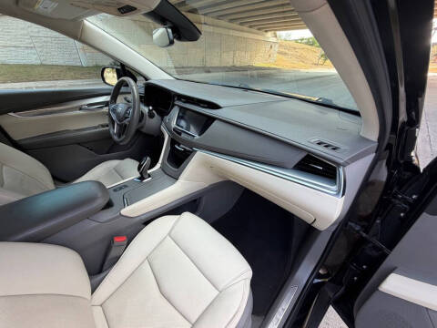 2018 Cadillac XT5 Premium Luxury