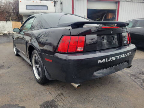 2001 Ford Mustang