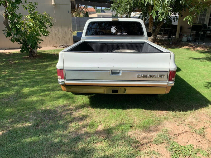 1982 Chevrolet C10 null photo 9