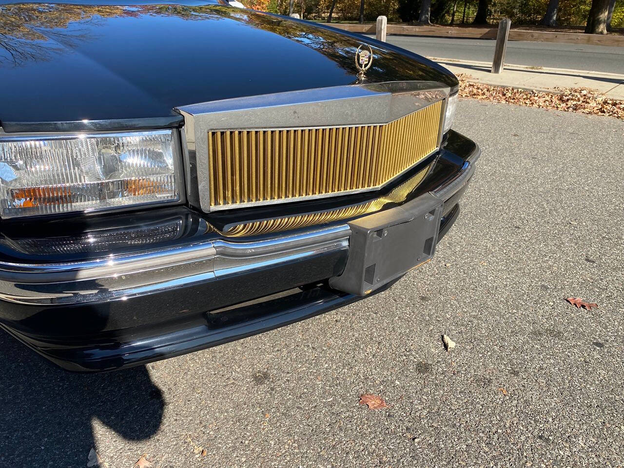 1996 Cadillac DeVille for sale at Vintage Motors USA in Roselle, NJ