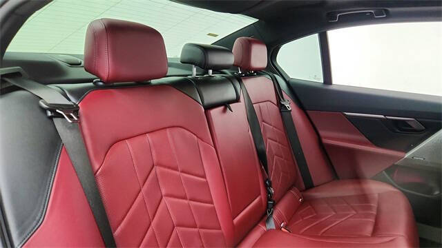 2024 BMW i5 eDrive40