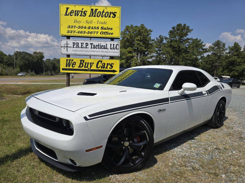 2015 Dodge Challenger R/T's photo