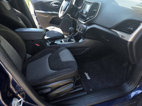 2014 Jeep Cherokee Sport