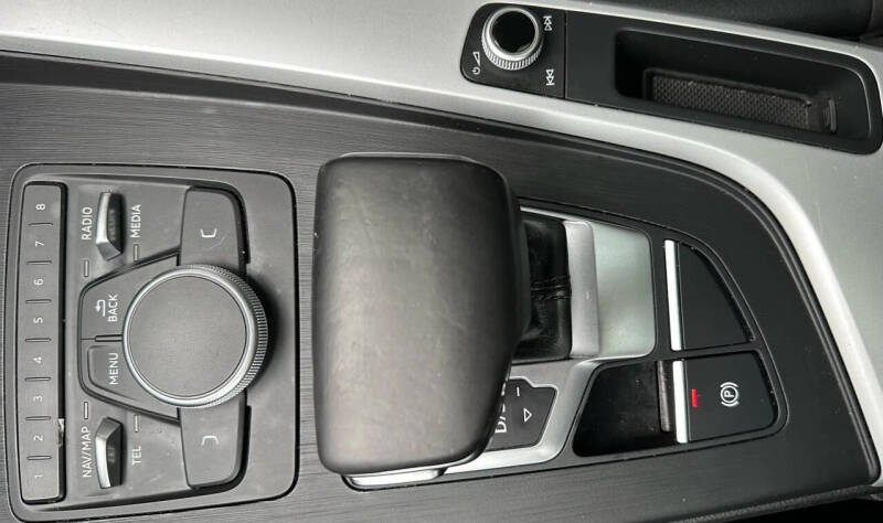 2017 Audi A4 2.0T quattro Premium