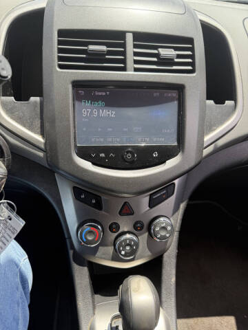 2016 Chevrolet Sonic LT Auto